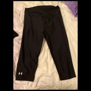 UA capri biker compression shorts